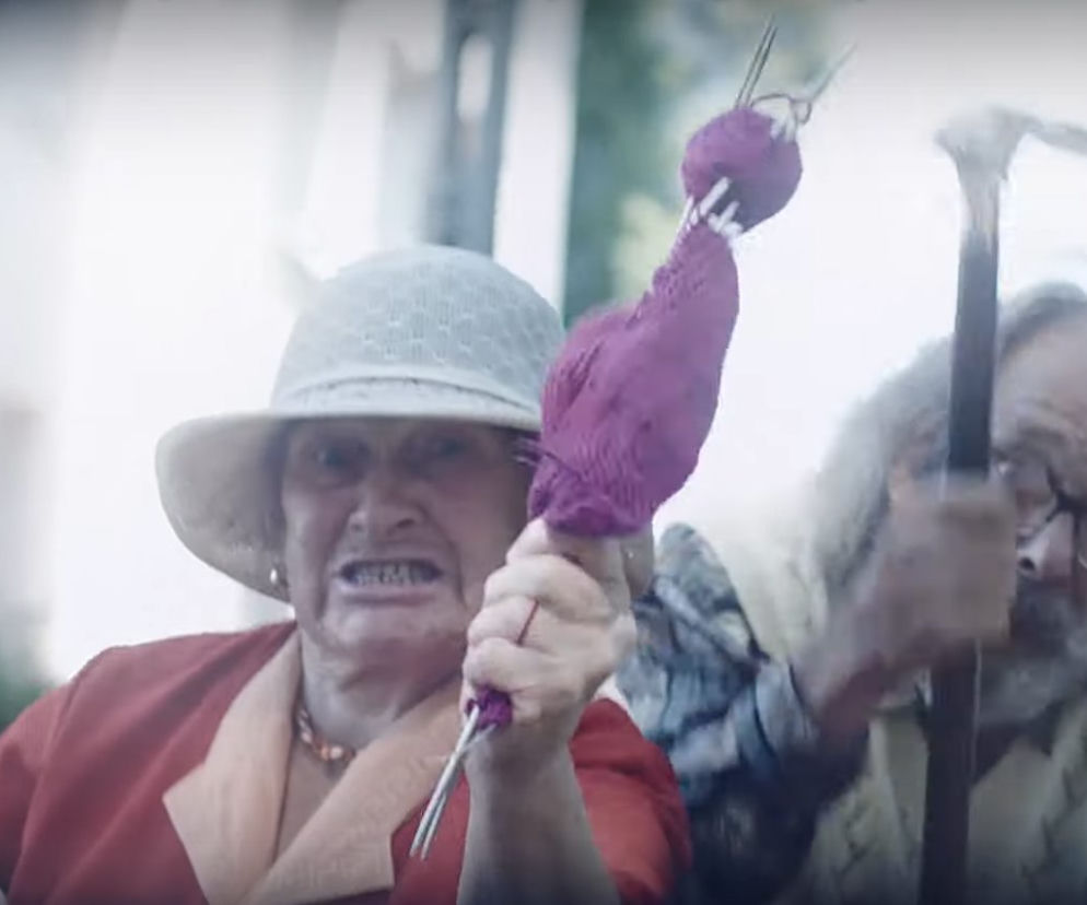 Gang seniorów