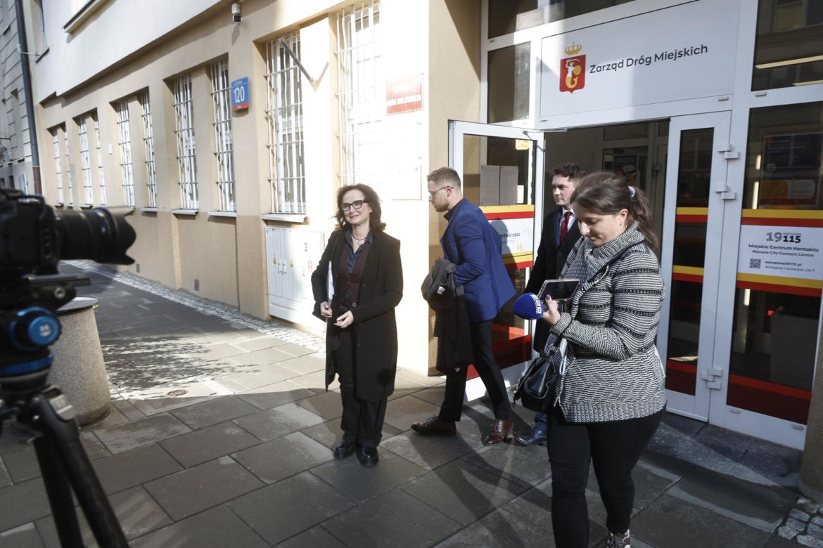 Przełom w sprawie kary za dwa centymetry? Właścicielka piekarni spotkała się z dyrektorem ZDM