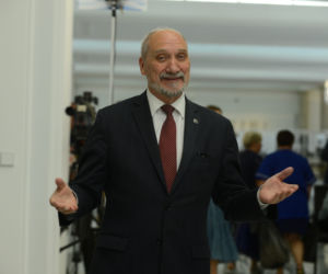 Czy dojdzie do rozpadu Zjednoczonej Prawicy? Macierewicz nie ma żadnych wątpliwości