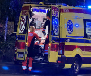 Piesi wpadli pod motocykl w centrum Warszawy