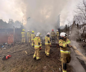 Z piętrowego domu zostały tylko zgliszcza, ogień zabrał wszystko. Potężny pożar pod Warszawą