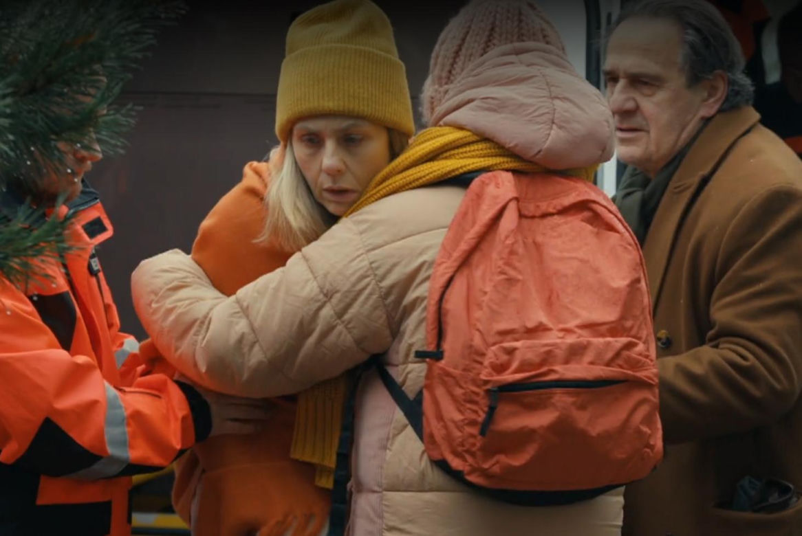 Barwy szczęścia, odcinek 3016: Malwina (Joanna Gleń), Emilka (Jessica Frankiewicz)