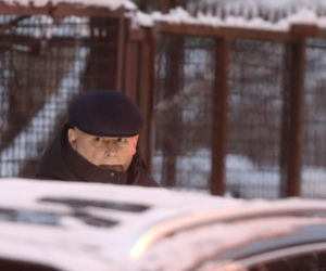 Wiercą Kaczyńskiemu za ścianą