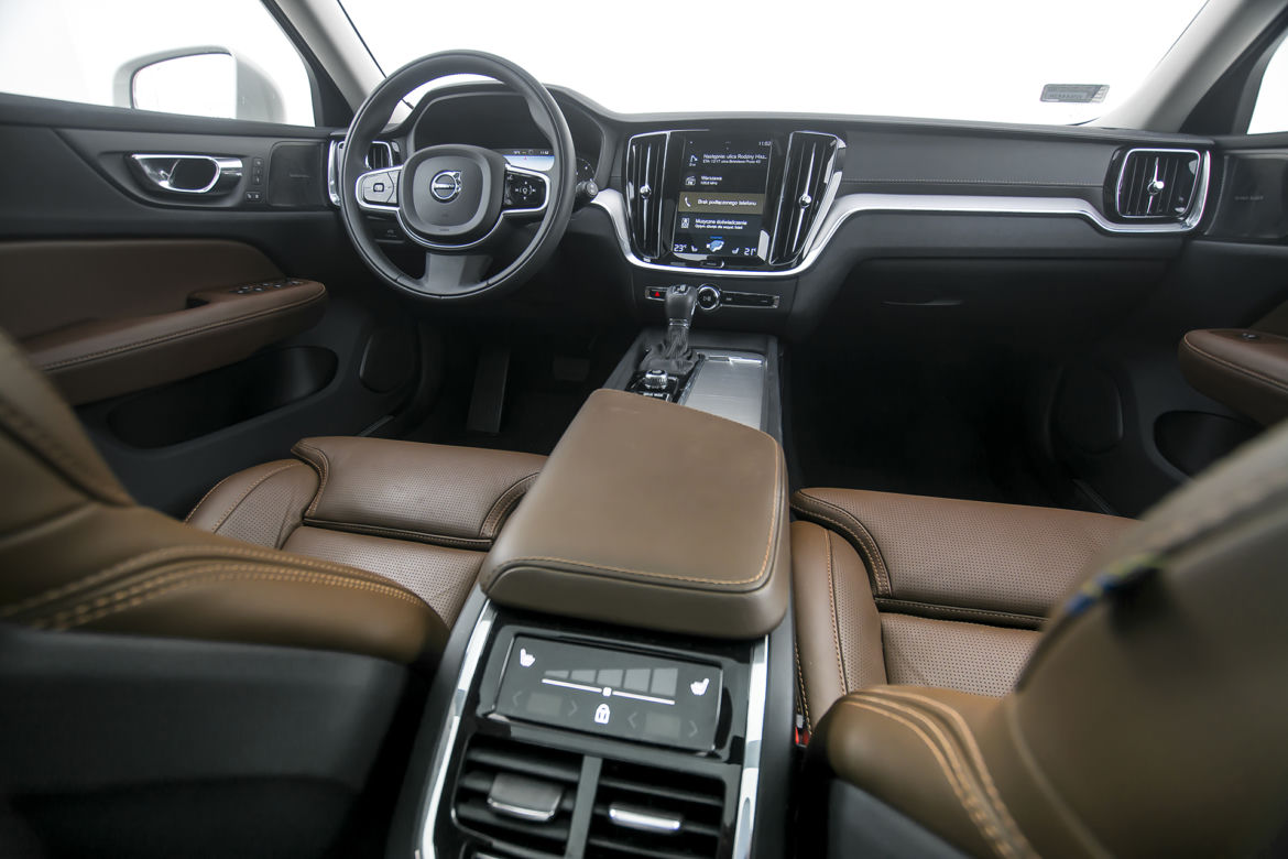 Volvo V60 D4 8AT Inscription