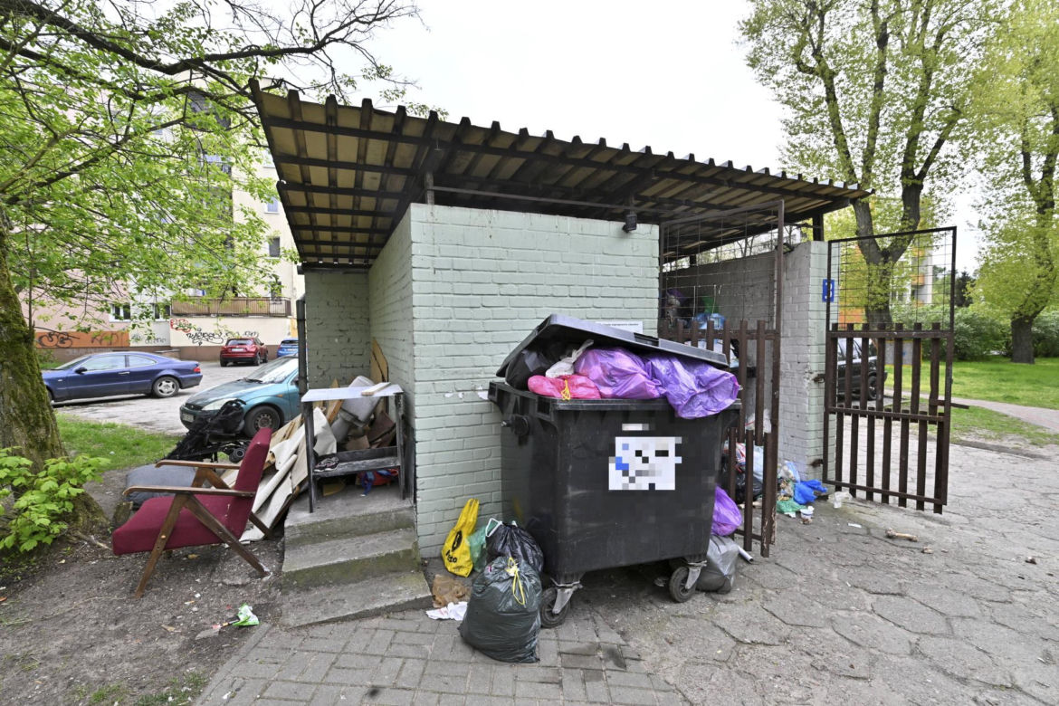 Śmieci zalewają Otwock. Firma zrezygnowała z dnia na dzień 