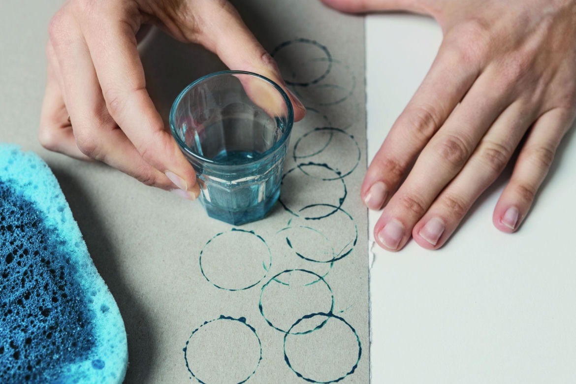 DIY: ozdobiona stemplami zakładka do książki – instrukcja wykonania (2)