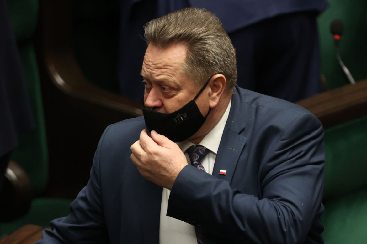 Nie noszą maseczki - niech zapłacą 2000 zł 