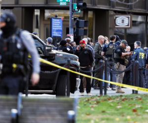 Strzelanina przy Białym Domu! Żołnierze walczą o życie! Wiemy, kim jest agresor