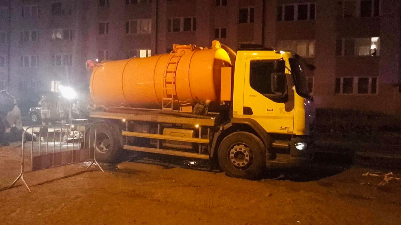 Poważna awaria w bydgoskim Fordonie. Ulica zapadła się pod samochodami!
