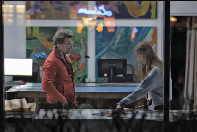 Paweł Wilczak szuka złota w w lombardzie