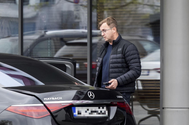 Ekstraklasa. Właściciel Widzewa Łódź przyłapany na lotnisku. Tajna misja ratunkowa