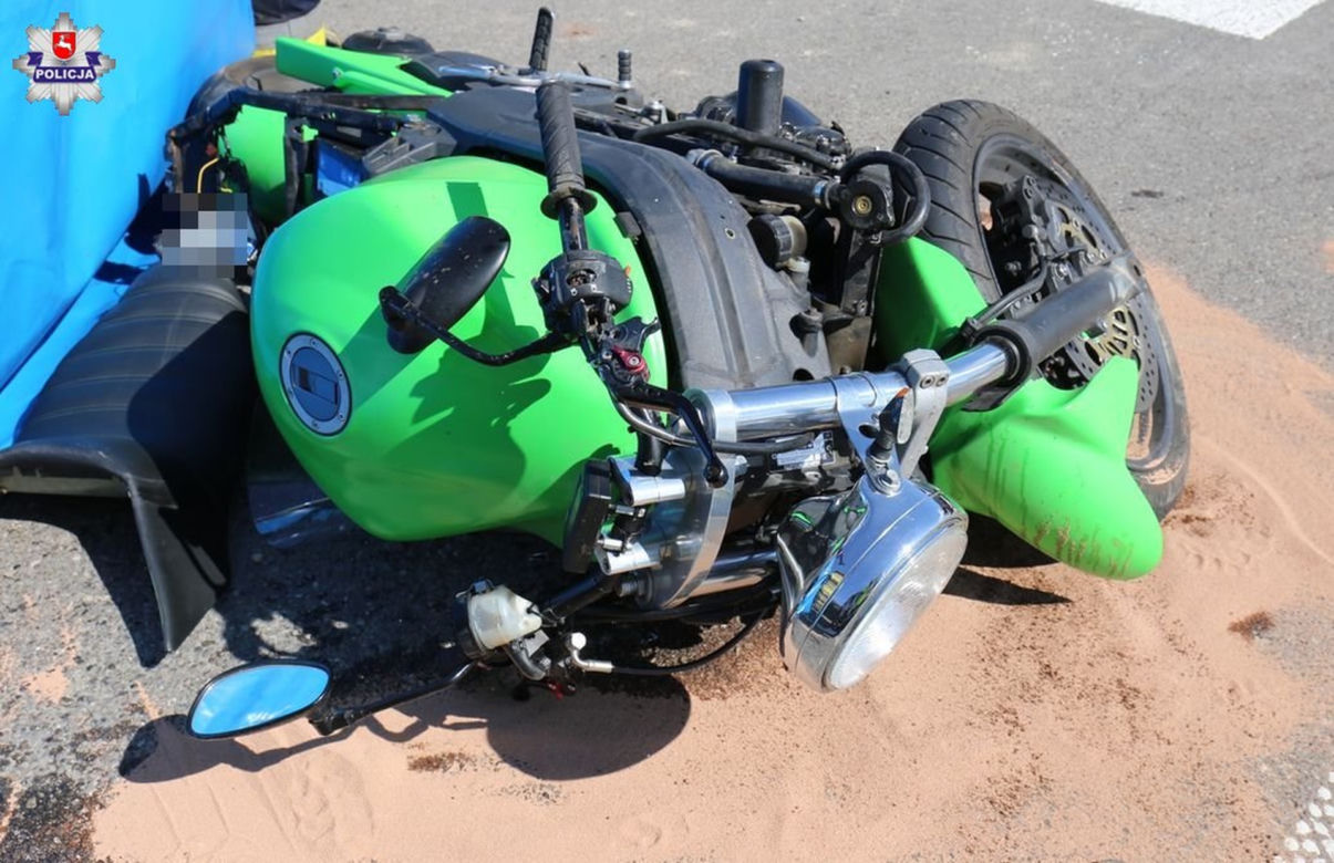 Motocyklista uderzył w ciągnik rolniczy i zginął na miejscu