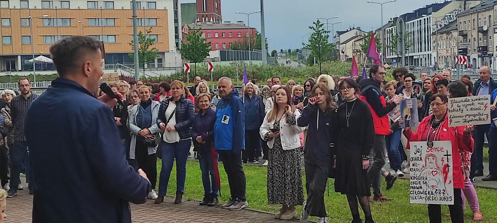 Protest kobiet "Ani jednej więcej!" w Kielcach (14 czerwca 2023)