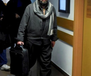 Krzysztof Rutkowski w futrze w sądzie