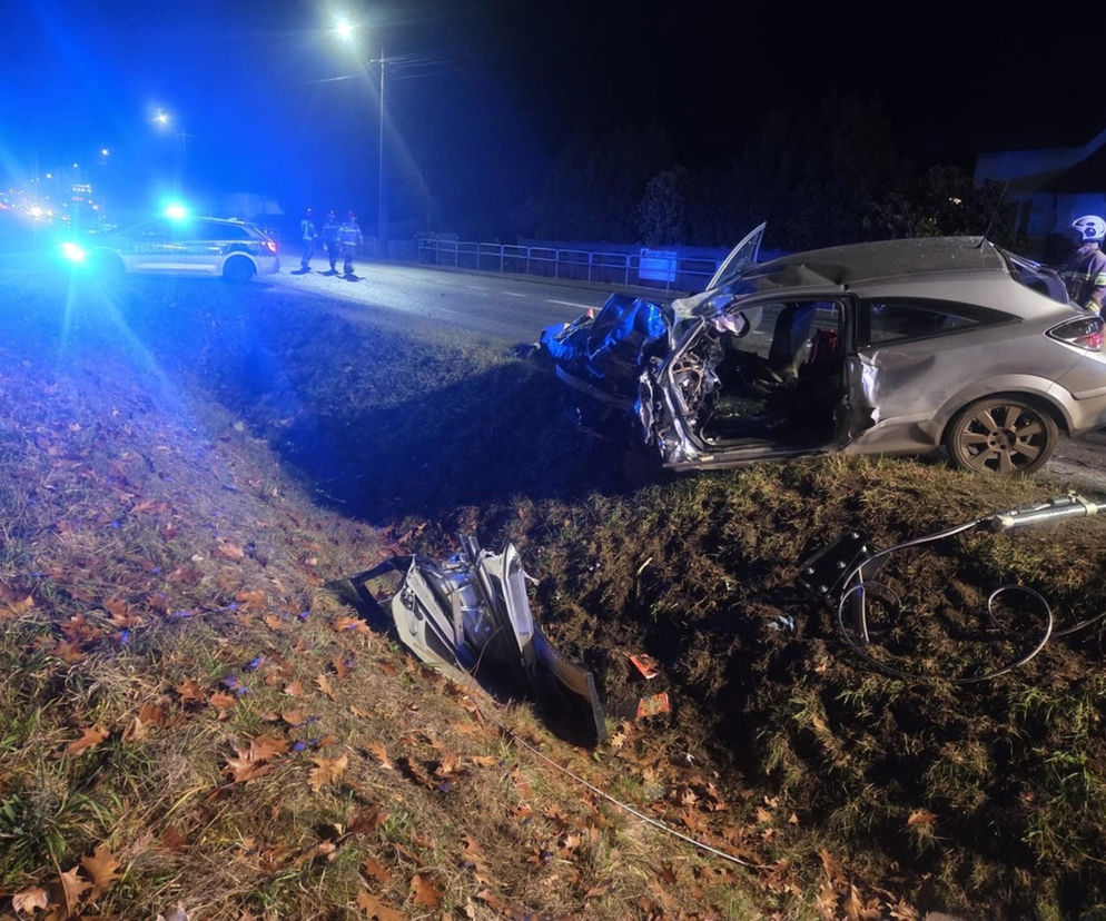 Potworna śmierć 22-latka pod Płońskiem. Czołowe zderzenie z ciężarówką zmiotło go z drogi