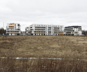 Warszawa, format: Deweloper postawił domy na Mleczarskiej. Cofnięto mu pozwolenie na budowę