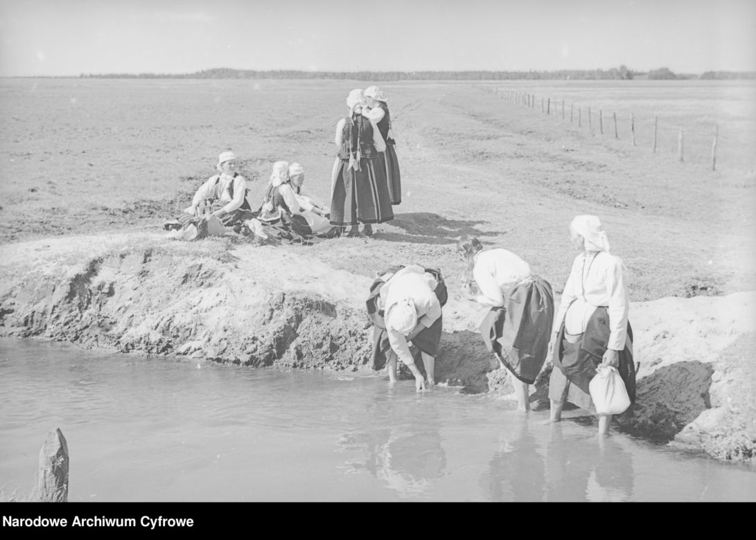 Tak wyglądało Boże Ciało na Kurpiach w 1937 roku. Te zdjęcia to prawdziwa podróż w czasie