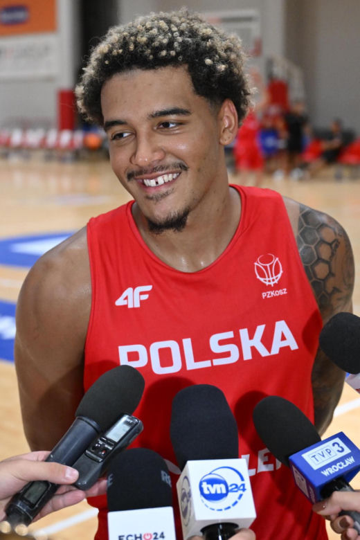 Jeremy Sochan trenuje z reprezentacją Polski we Wrocławiu. Zobacz zdjęcia. Kiedy mecze o Igrzyska Olimpijskie?