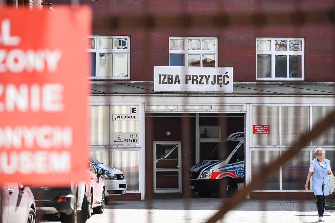 Szpital zakaźny w Bydgosczy tylko dla pacjentów z podejrzeniem koronawirusa. Szpital jest całkowicie zamknięty.