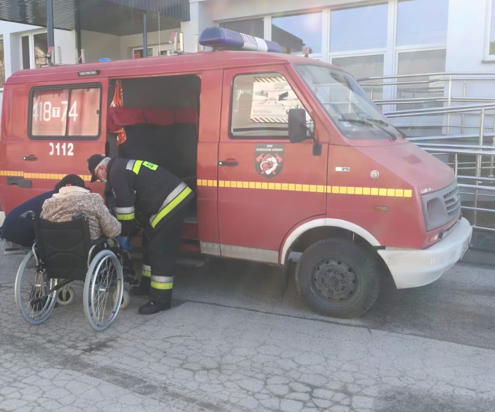 Świętokrzyska Straż Pożarna pomaga dotrzeć na szczepienia