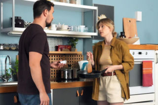 Barwy szczęścia odc. 3285. Marcin Kodur (Oskar Stoczyński), Renata (Anna Mrozowska)