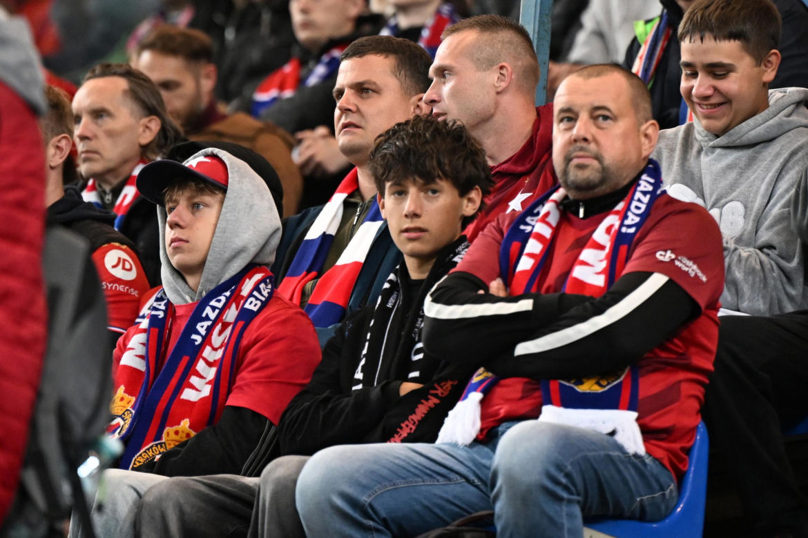 Wisła Kraków - Jagiellonia Białystok; Zdjęcia kibiców i zawodników z meczu 8. kolejki PKO BP Ekstraklasy