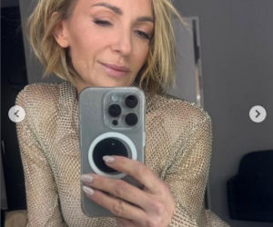 Anna Wyszkoni pokazała ciało w złotej kreacji. Lepiej niż niejedna 20-latka!