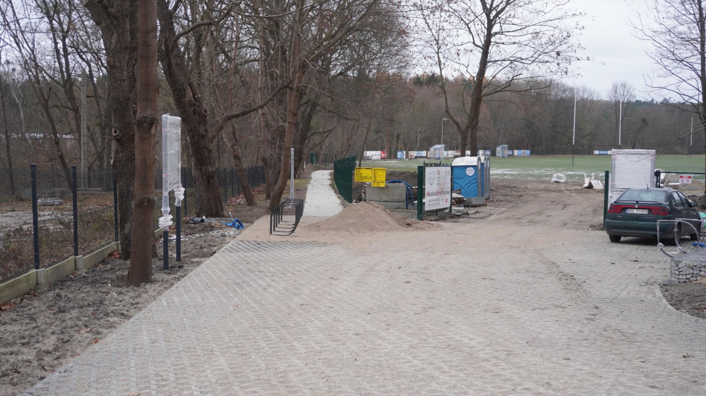 Nowe miejsce rekreacji nad Łyną coraz bliżej. Trwają prace wykończeniowe Ekotarasu w Olsztynie [ZDJĘCIA]