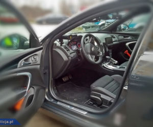 Nieoznakowany Opel Insignia OPC