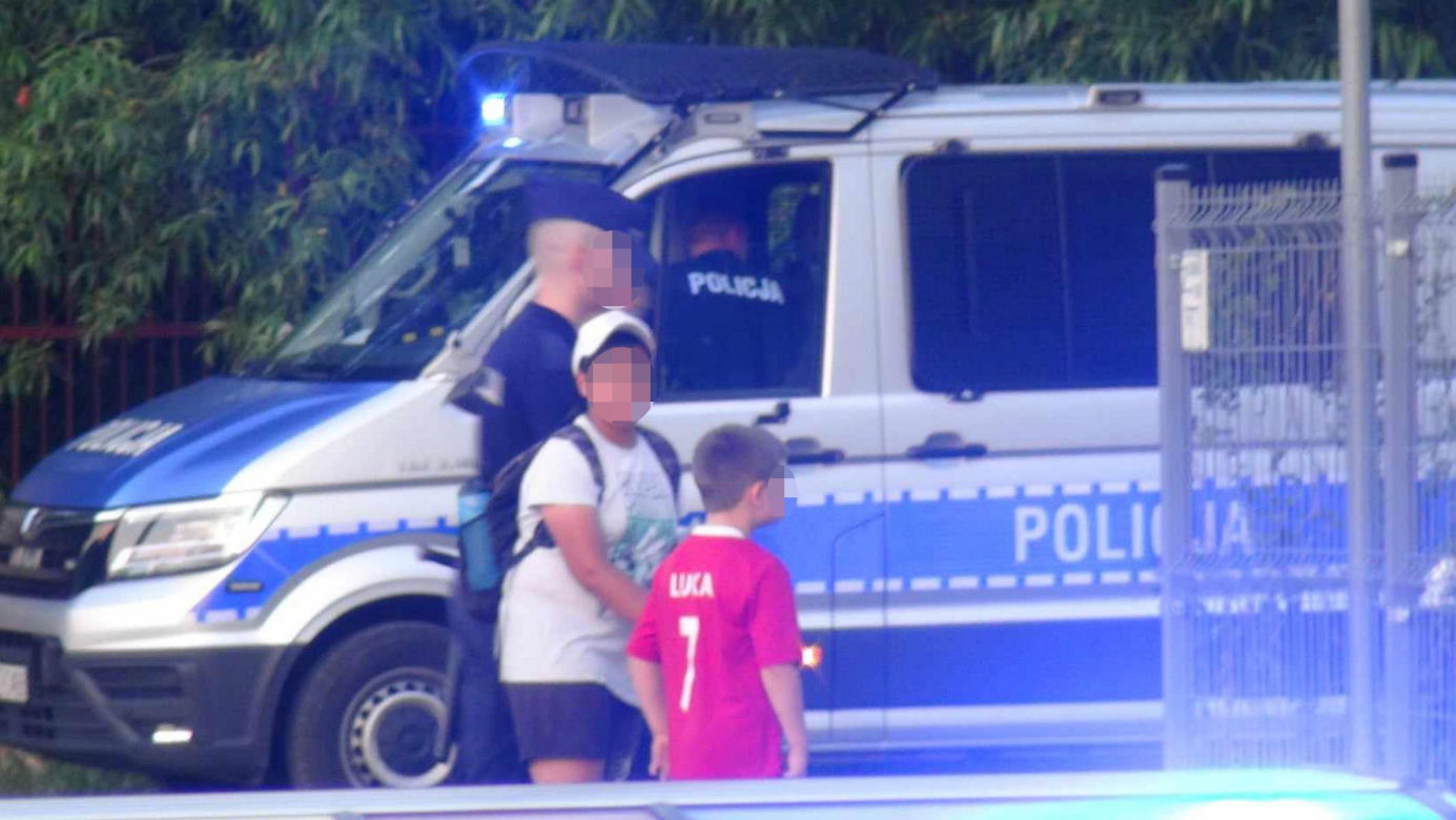 Podźgali nastolatka podczas imprezy. „Dwa razy w plecy”. Prokuratura zdradza kulisy śledztwa