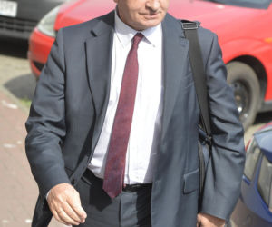 Politycy PiS pilnie wezwani na Nowogrodzką. Co się dzieje?!
