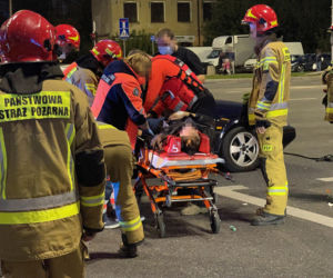 Koszmarny wypadek na Modlińskiej. Motocyklista zderzył się z samochodem