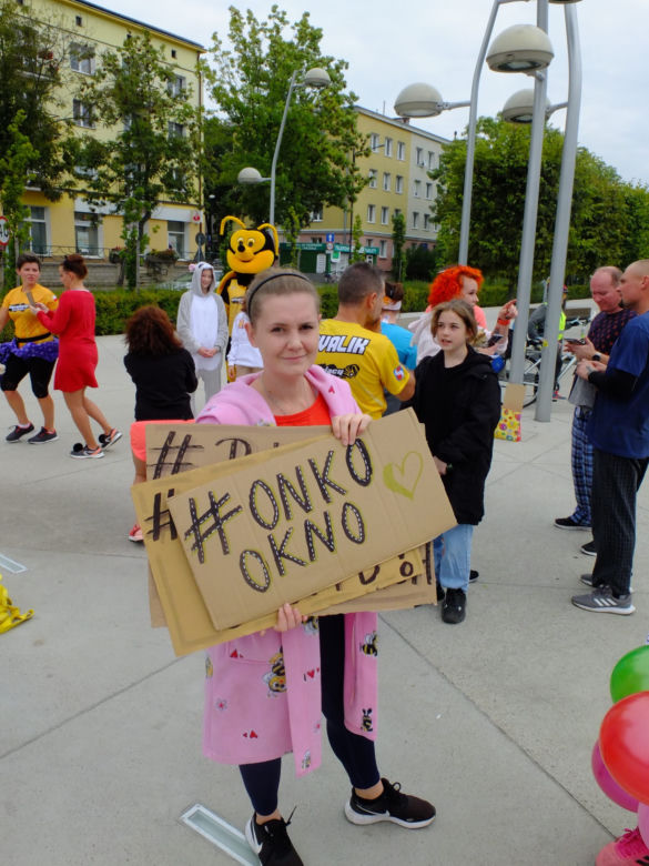 Pobiegli w piżamach przez Świdnik. Żeby dzieciom w szpitalach nie było smutno. 