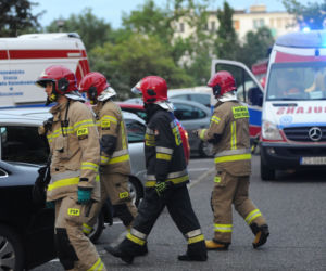 Dwoje dzieci wypadło z okna wieżowca