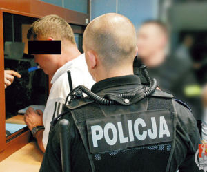 Kibole zakończyli świętowanie na komendzie