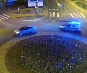 Pościg jak z filmu akcji. 20-letni Ukrainiec zderzył się czołowo z radiowozem