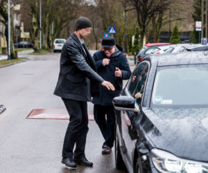 Tato, módl się w domu