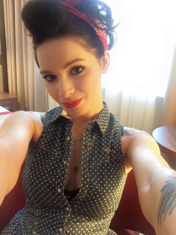 Ewelina Lisowska