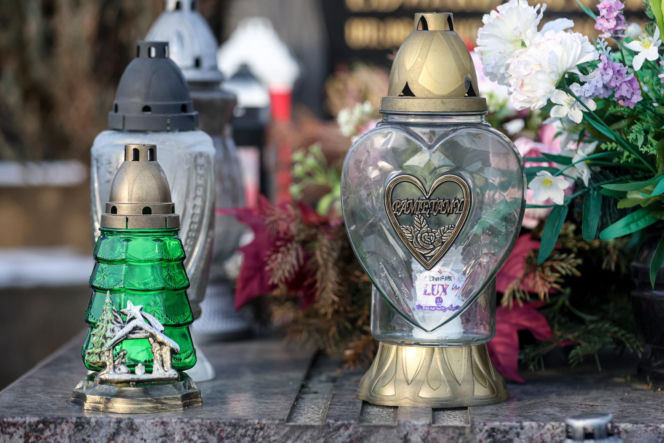 Grób Gierka a 113. rocznicę jego urodzin