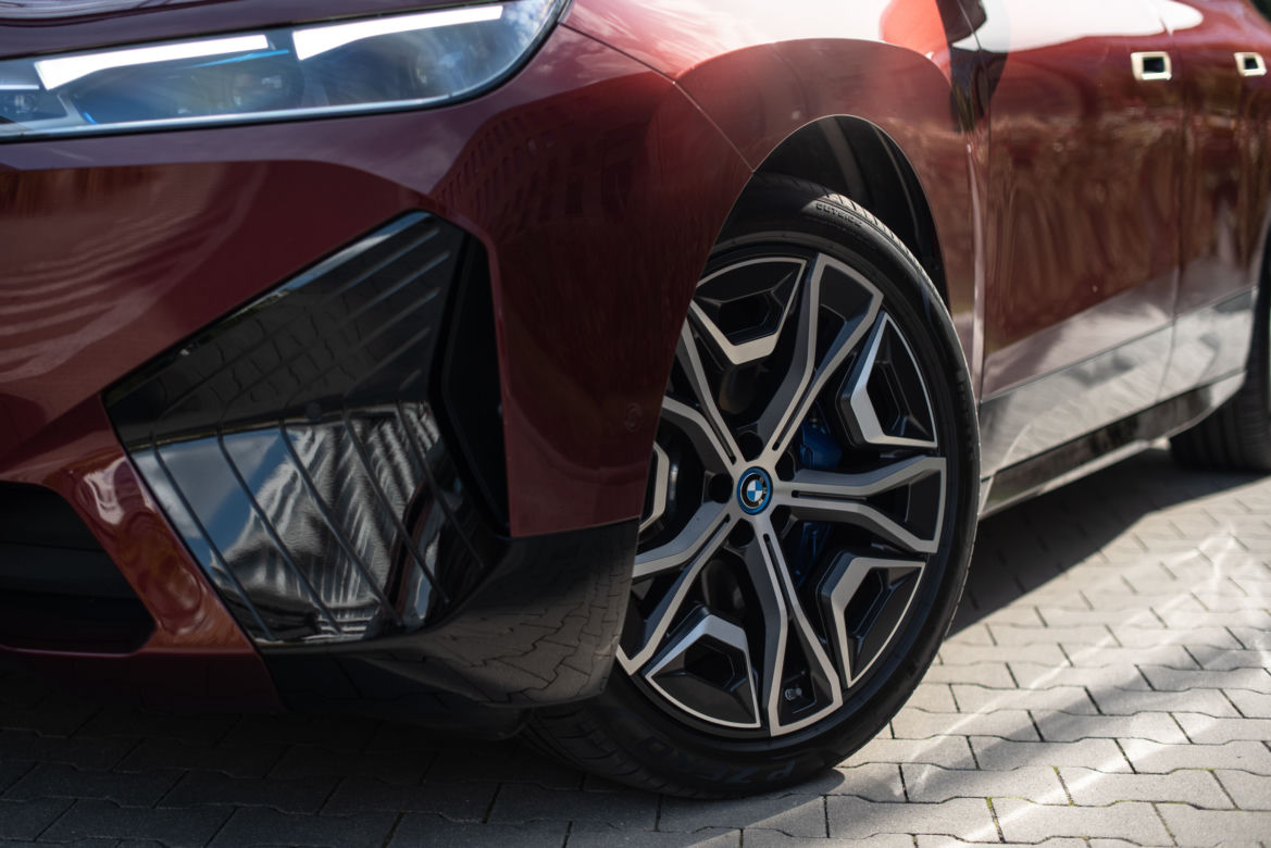BMW iX xDrive 50