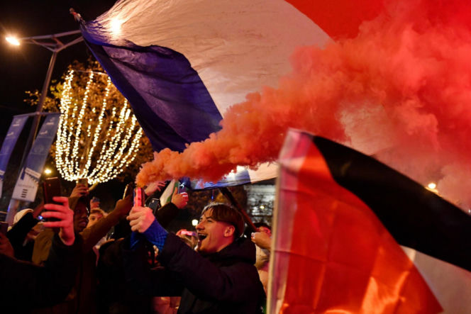 Paryż po meczu Francja Maroko podczas mistrzostw świata FIFA Katar 2022