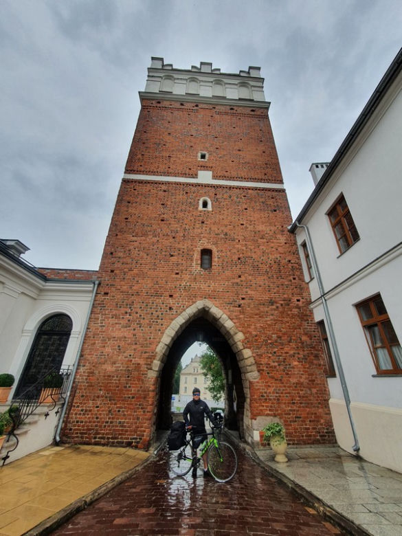 Na rowerach z Jasła do Sopotu. Wykręcili pieniądze dla Domu Dziecka w Kołaczycach! [ZDJĘCIA]