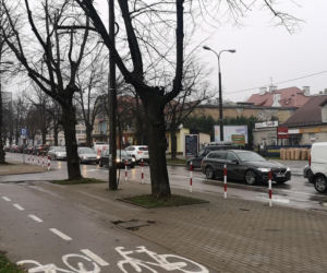 Wypadek radiowozu na Bohaterów Monte Cassino. Policjant i strażnik miejski w szpitalu  