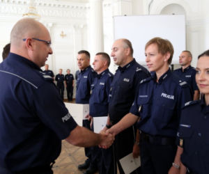 Te piękne kobiety służą w Policji