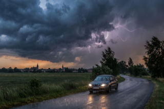 Gdzie będzie jutro burza? W tej części kraju może zagrzmieć w niedzielę