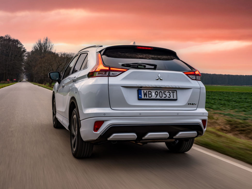 Mitsubishi Eclipse Cross PHEV (2021)