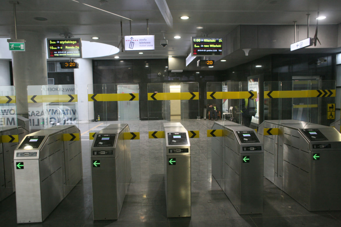 metro.