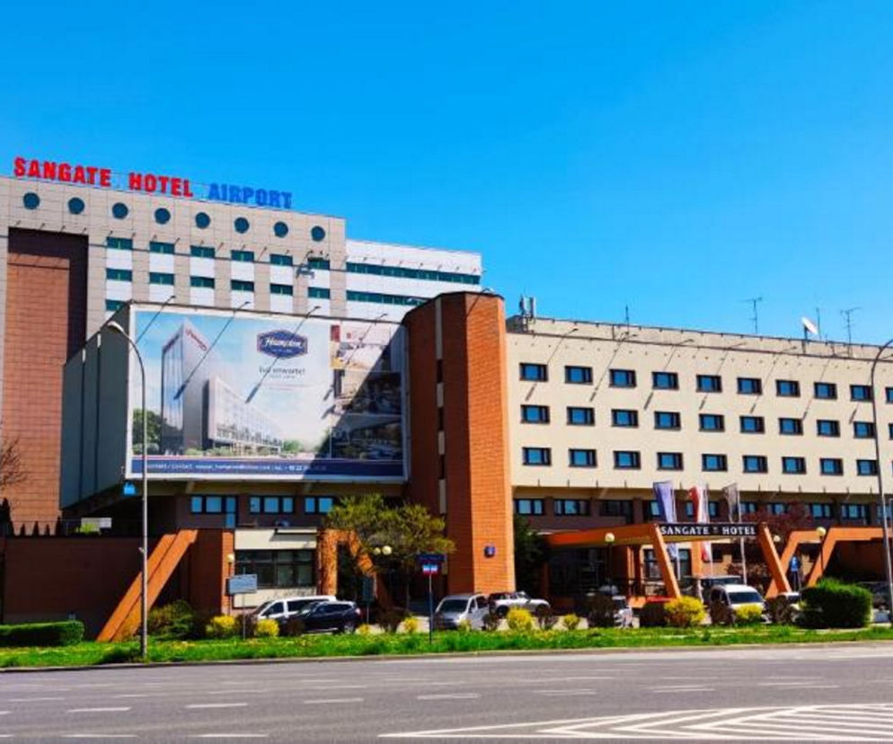 Kolejny moloch do wyburzenia. Zrównają z ziemią hotel na Okęciu
