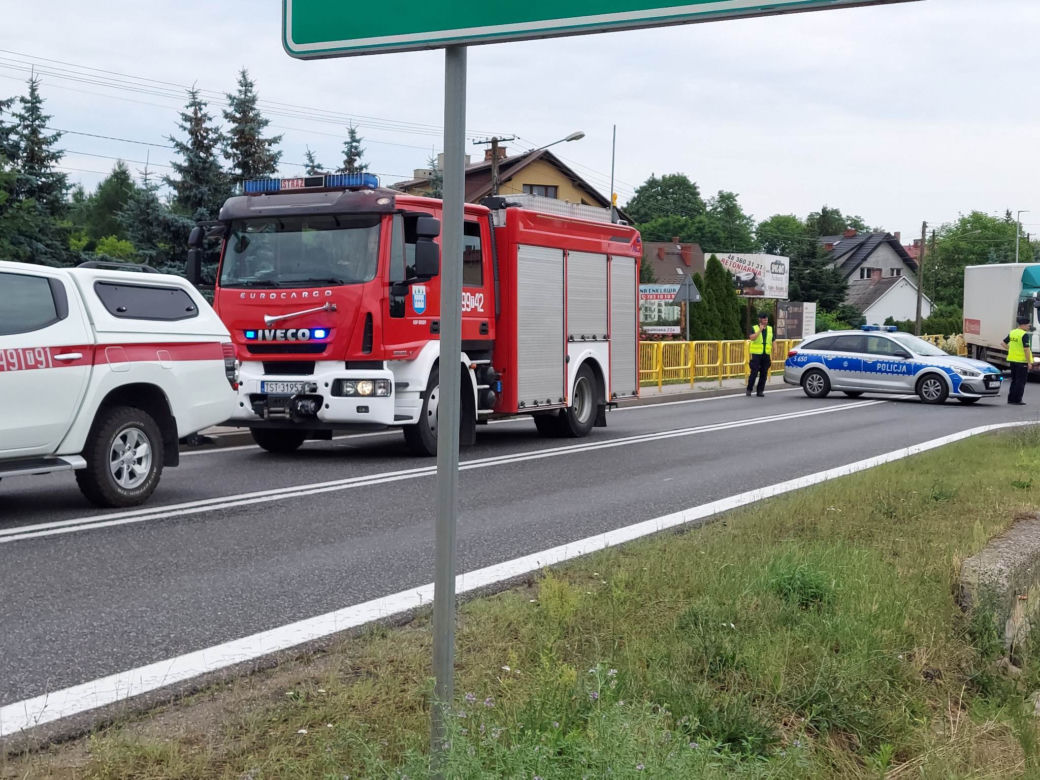 Wypadek W Lubieni. Ciężarówka zderzyła się z osobówką