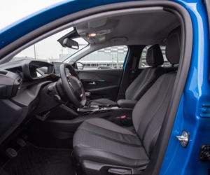 Peugeot 208 Allure vs Opel Corsa Elegance